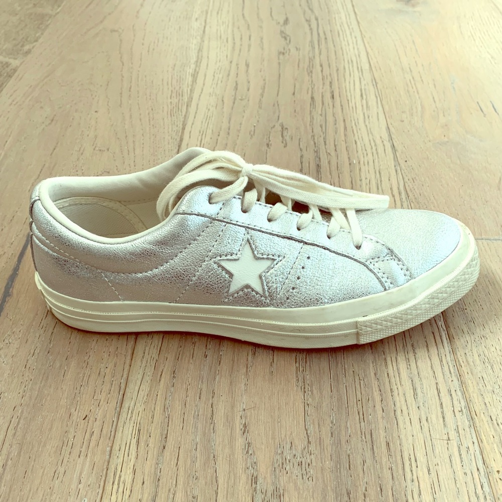 One Star Ox Silver/Egret/ Lifestyle Shoe 8.5Womens